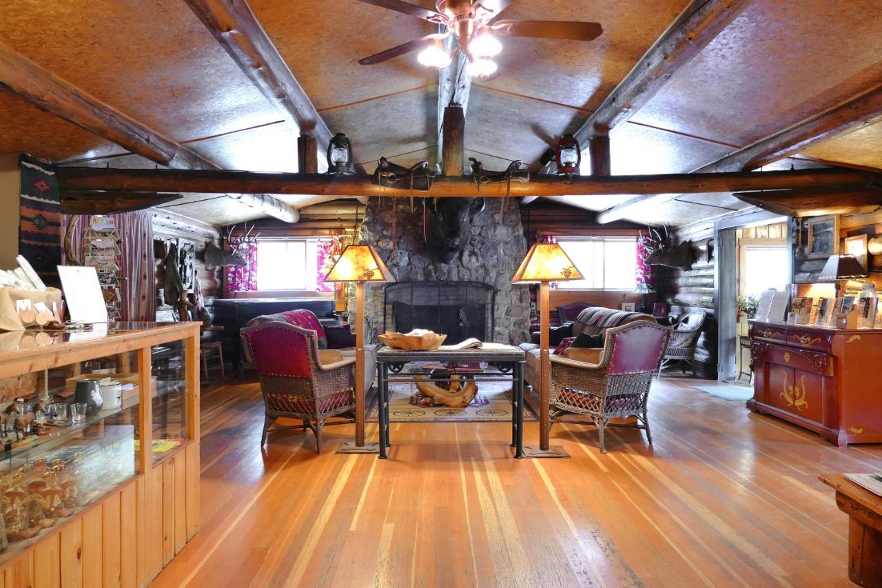 Bill Cody Ranch Hotel Екстериор снимка