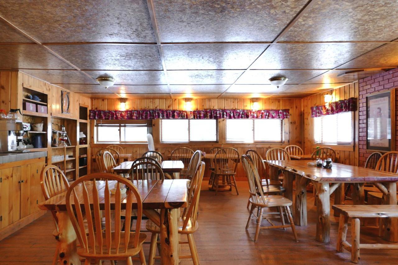 Bill Cody Ranch Hotel Екстериор снимка