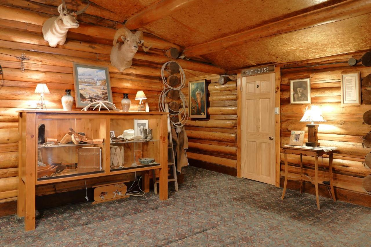 Bill Cody Ranch Hotel Екстериор снимка