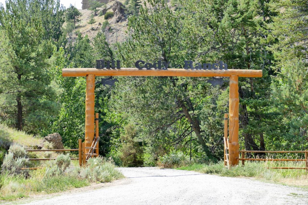 Bill Cody Ranch Hotel Екстериор снимка