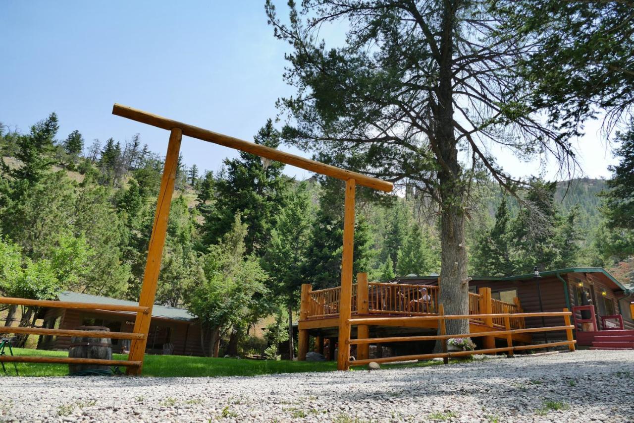 Bill Cody Ranch Hotel Екстериор снимка