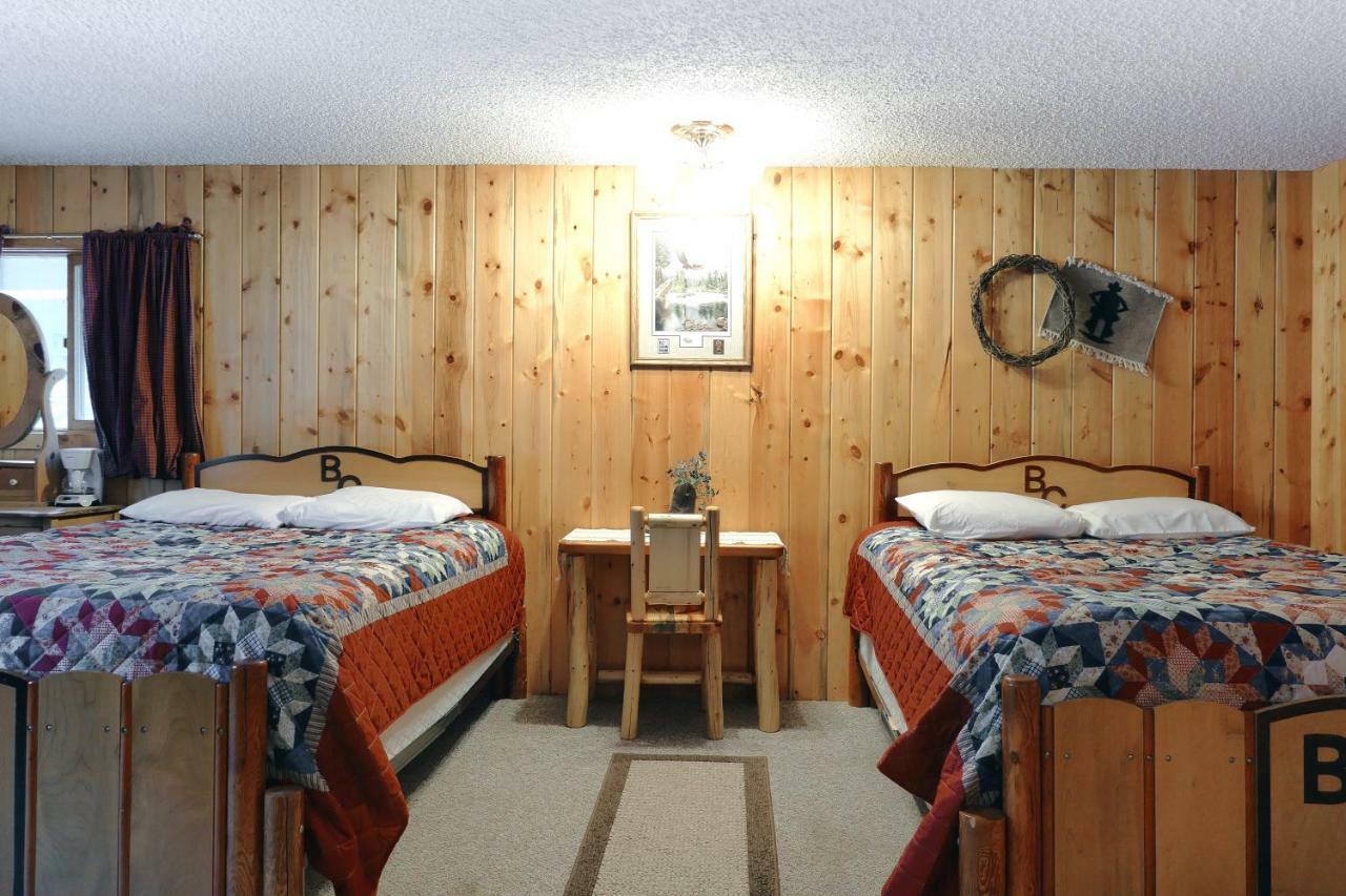 Bill Cody Ranch Hotel Екстериор снимка