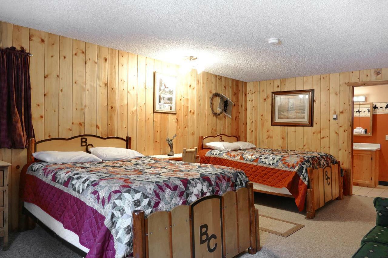 Bill Cody Ranch Hotel Екстериор снимка